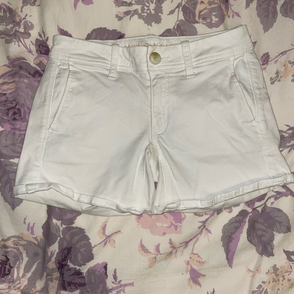 American Eagle 00 White Shorts